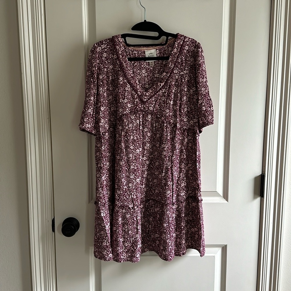 Maroon floral dress, size medium, elastic bubble sleeves